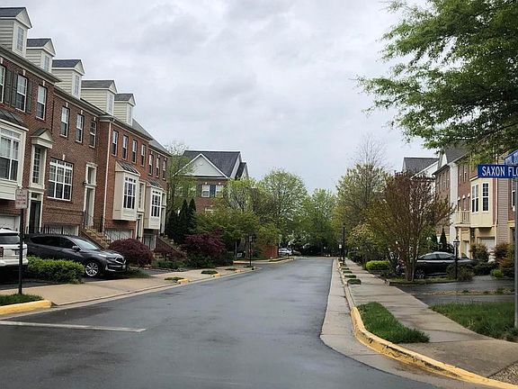 2nd image of 8817 Royal Doulton Ln