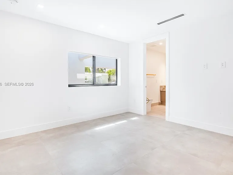 13306 SW 58th Ct — Photo 25