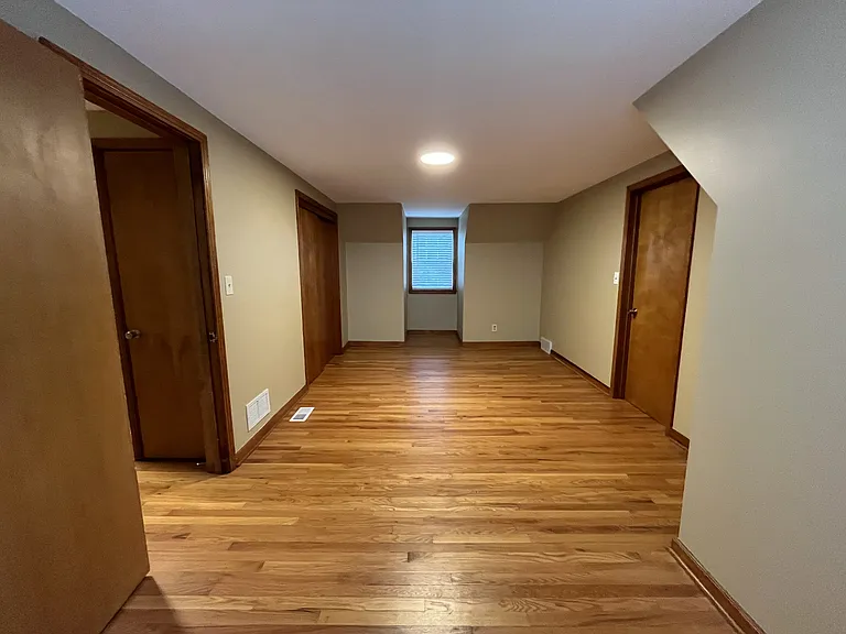 8123 Overland Park Dr — Photo 11