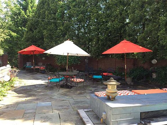 2nd image of 3643 Delaware Commons South Dr