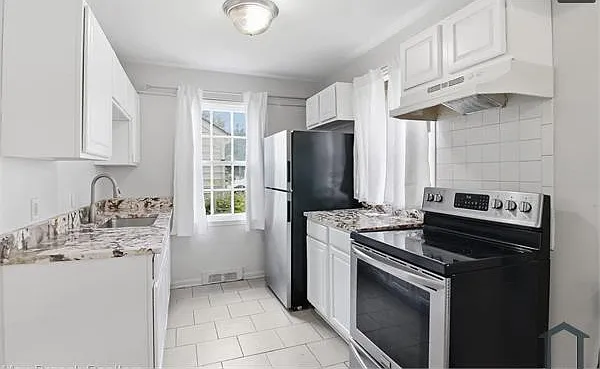 10431 Corning St — Photo 2