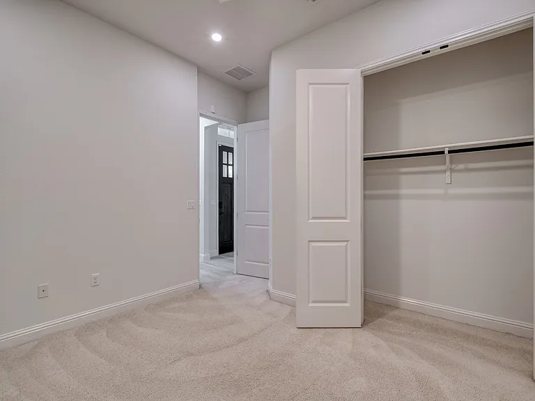 14921 Iveans Way — Photo 25