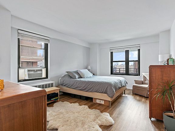3rd image of 417 Grand St #E1007