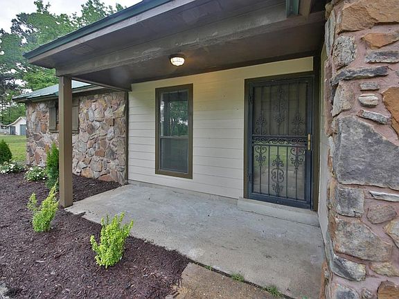 5th image of 92 Cypress Rd