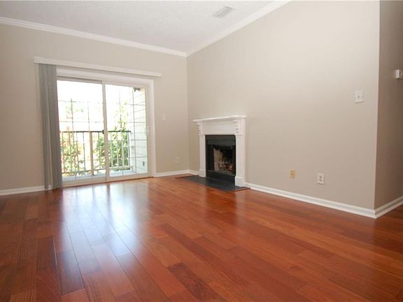 2nd image of 300 Yarmouth St APT 321