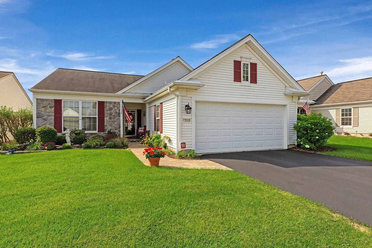 13559 Winterberry Ln photo 1