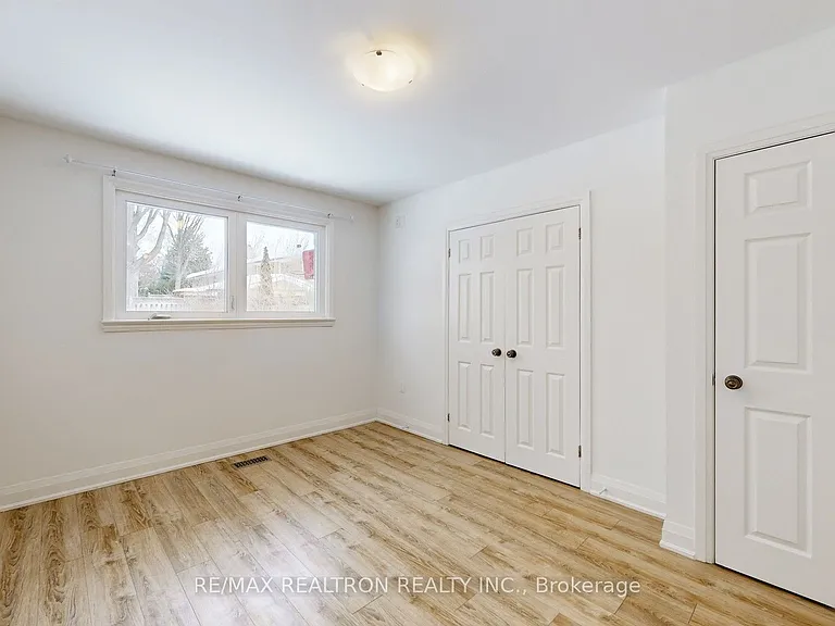 24 Fenelon Dr — Photo 28
