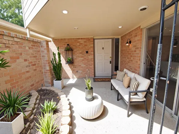 738 Country Place Dr APT C, Houston, TX 77079