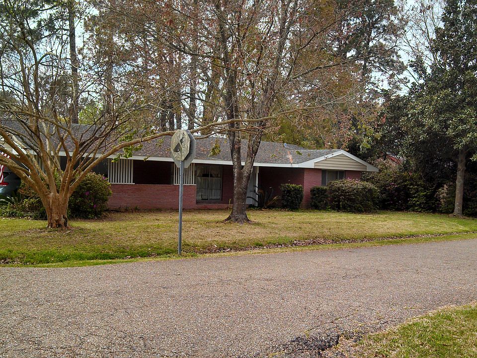 1st image of 108 Linden Dr