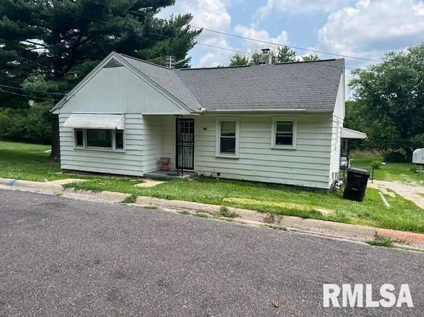 332 Harris Ln, Peoria, IL 61607