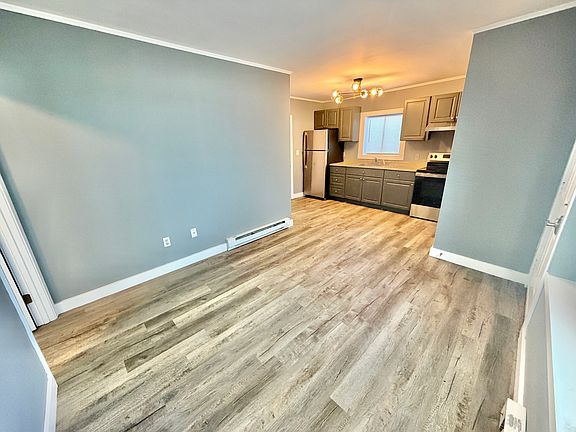 3rd image of 414 Rantoul St #1