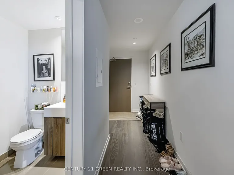 15 Lower Jarvis St #2105 — Photo 1