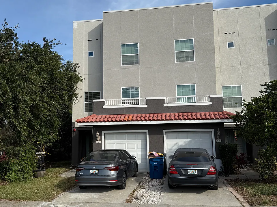 2505 Druid Rd E