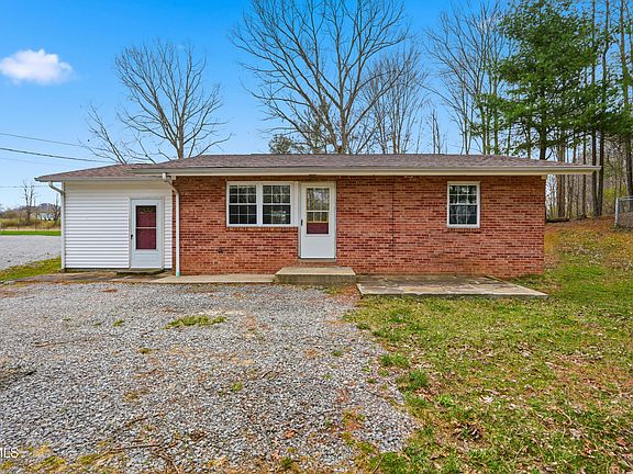 4th image of 9370 Adwell Rd