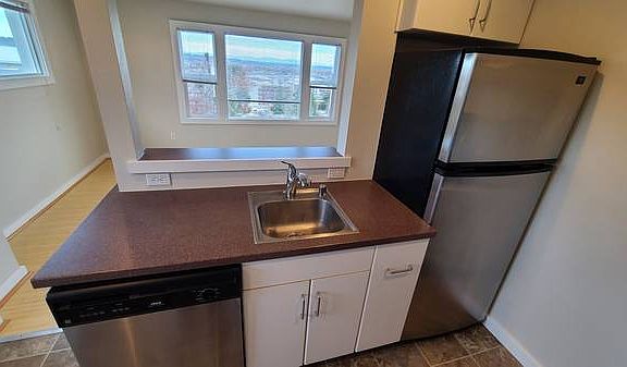4th image of 1545 Fawcett Ave APT 6