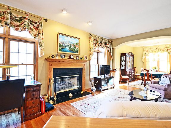 Living Room with Gas Fireplace