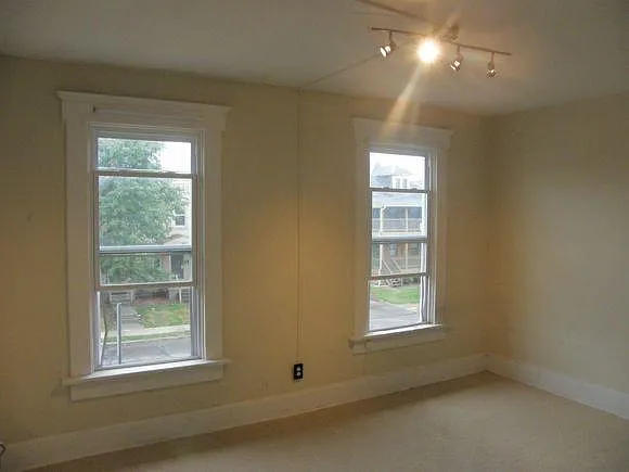4 bed, 1950 sqft, $3,000 — Photo 4