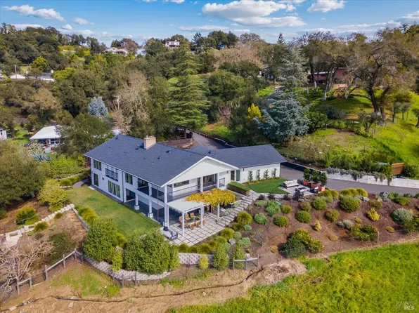 775 Benjamin Way, Healdsburg, CA 95448