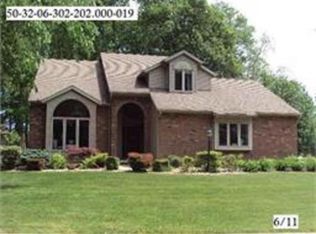 2522 Winding Oak Dr, Plymouth, IN 46563