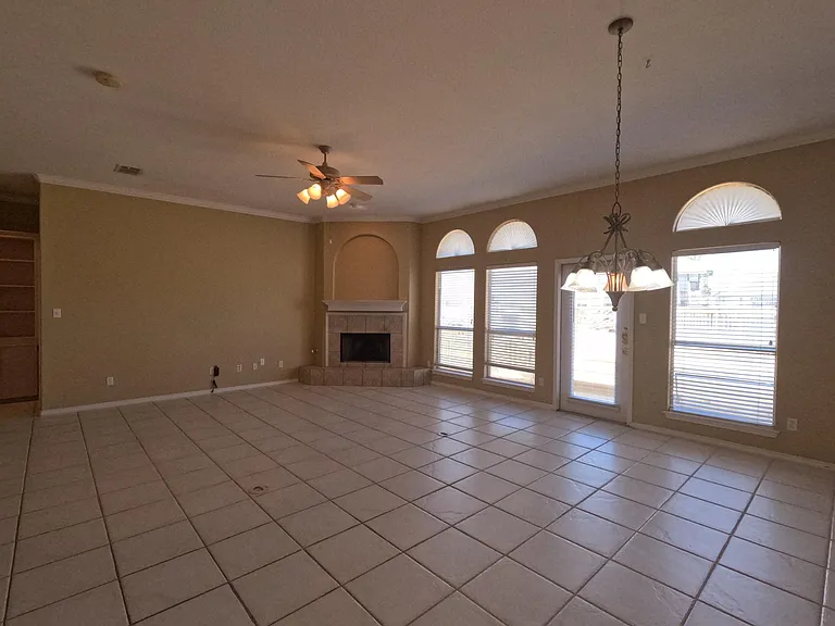 13554 Peseta Ct — Photo 4