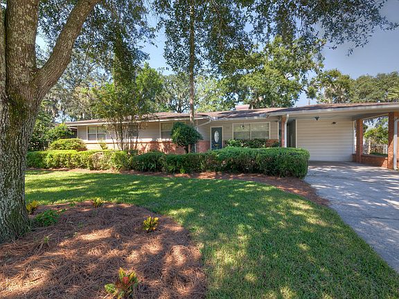 3rd image of 258 Noble Cir W