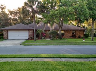 1890 Whispering Oaks Cir, Melbourne, FL 32934