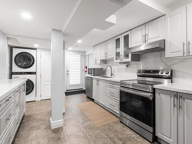 3 Hearson St #BASEMENT — Photo 16