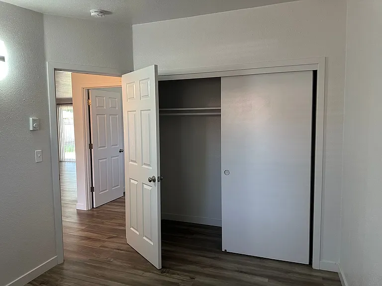 582 Cardinal Way — Photo 23