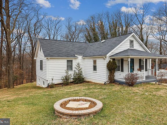 2nd image of 4527 Deer Park Dr