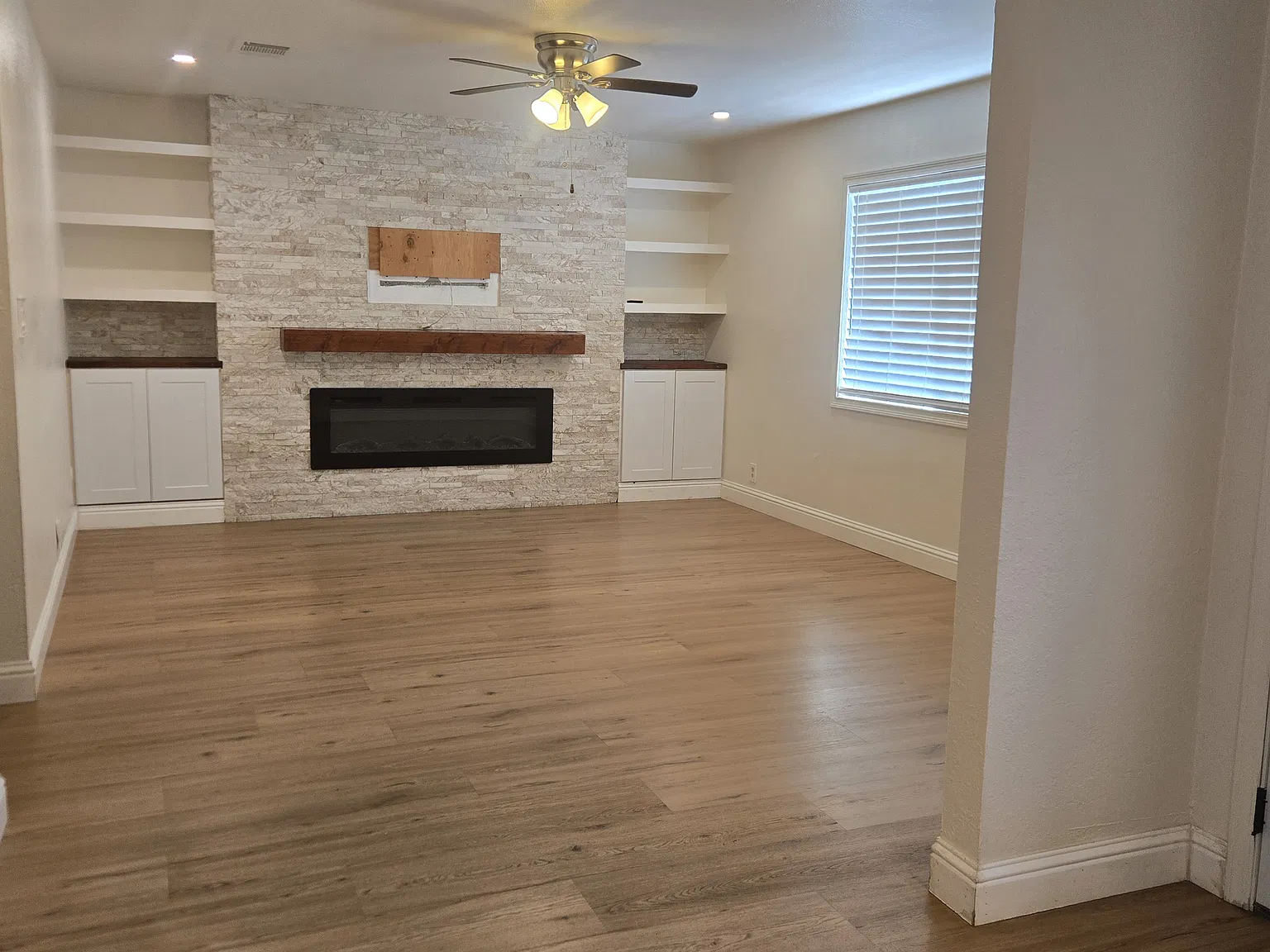 3 bed, 1264 sqft, $2,600 — Photo 3
