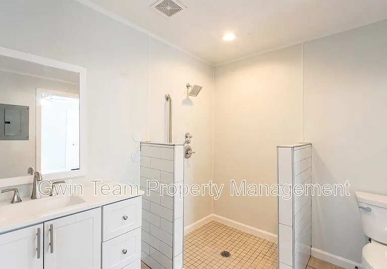4715 S Lee St — Photo 23