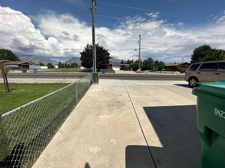 735 N 1200 E #B — Photo 12