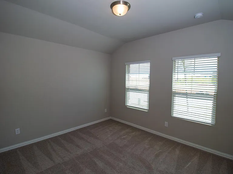 3320 Kingsdown Dr — Photo 6