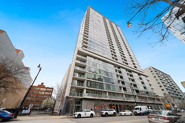 1st image of 1720 S Michigan Ave APT 401