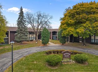 1699 Alcan Dr APT 209, Menasha, WI 54952