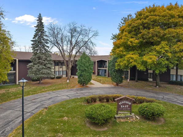 1699 Alcan Dr APT 209, Menasha, WI 54952