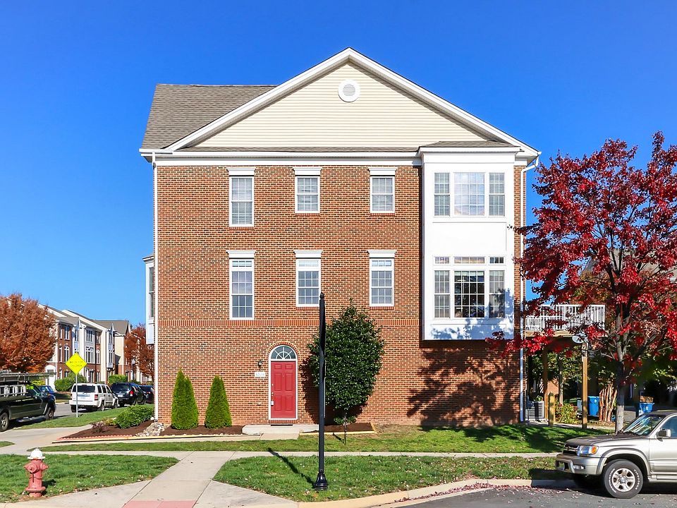 1st image of 42634 Pine Forest Dr