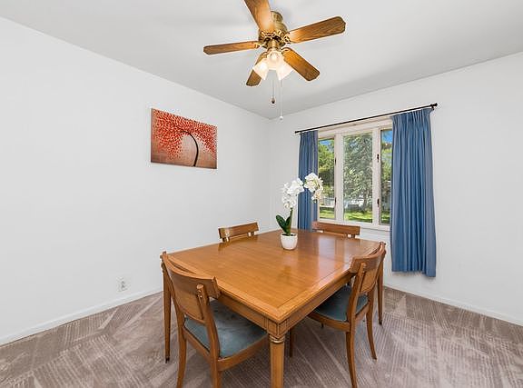 5th image of 2521 Crystal Dr