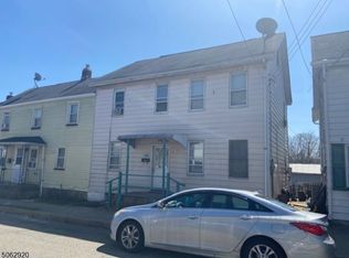 244 Chambers St, Phillipsburg, NJ 08865