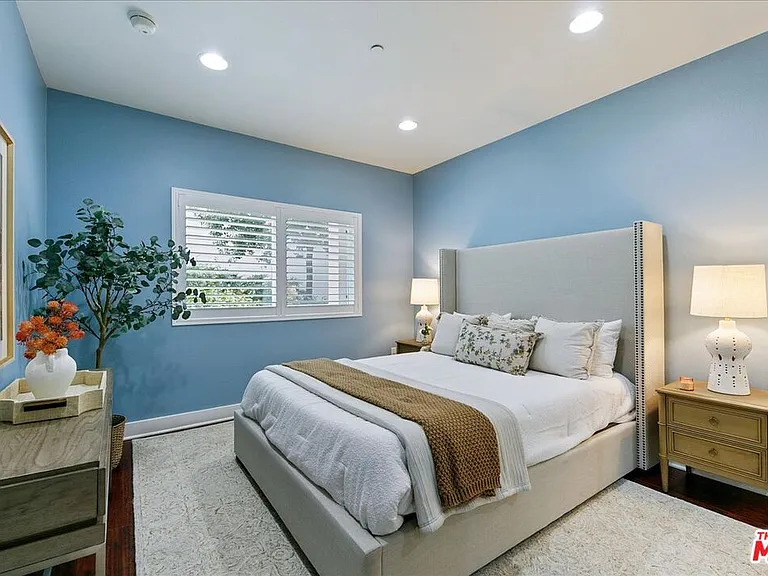 11115 Acama St #107 — Photo 24