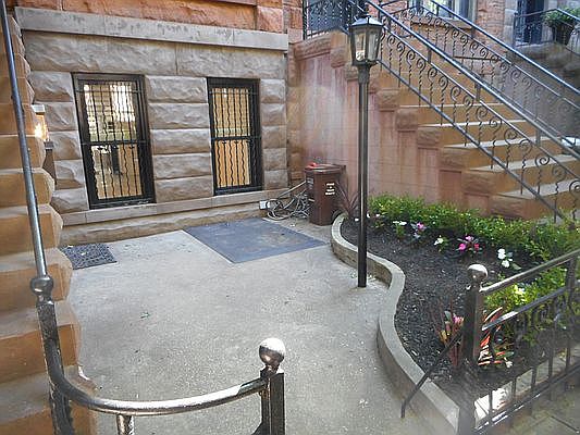 3rd image of 645 Carroll St Floor 2
