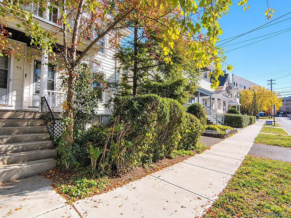 62 Lincoln Ave #1