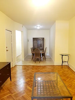 Rented by Triplemint | media 13