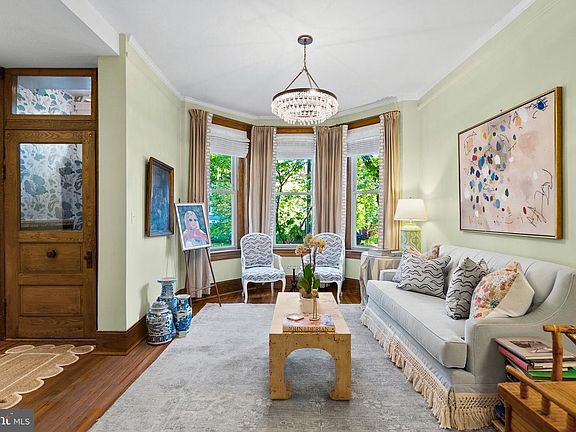 3rd image of 520 G St NE