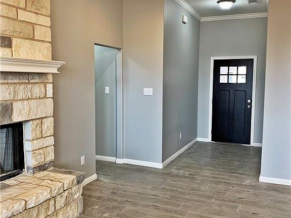 4th image of 7249 Tuscany Dr