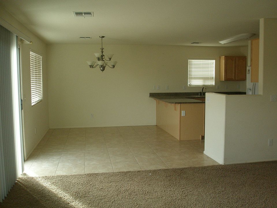 1st image of 249 W Jersey Way