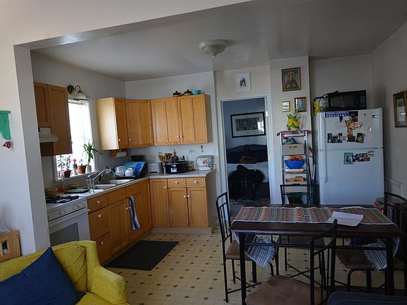 5th image of 230 North Ave APT 3