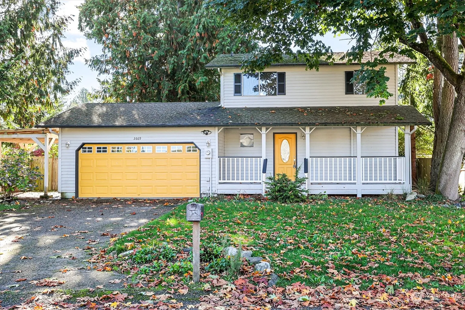 2669 NE Sheffield Place photo 1
