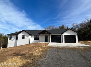 5910 Junior Ln, Henley, MO 65040