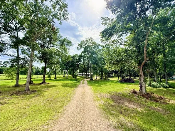 18013 16th Ave, Franklinton, LA 70438